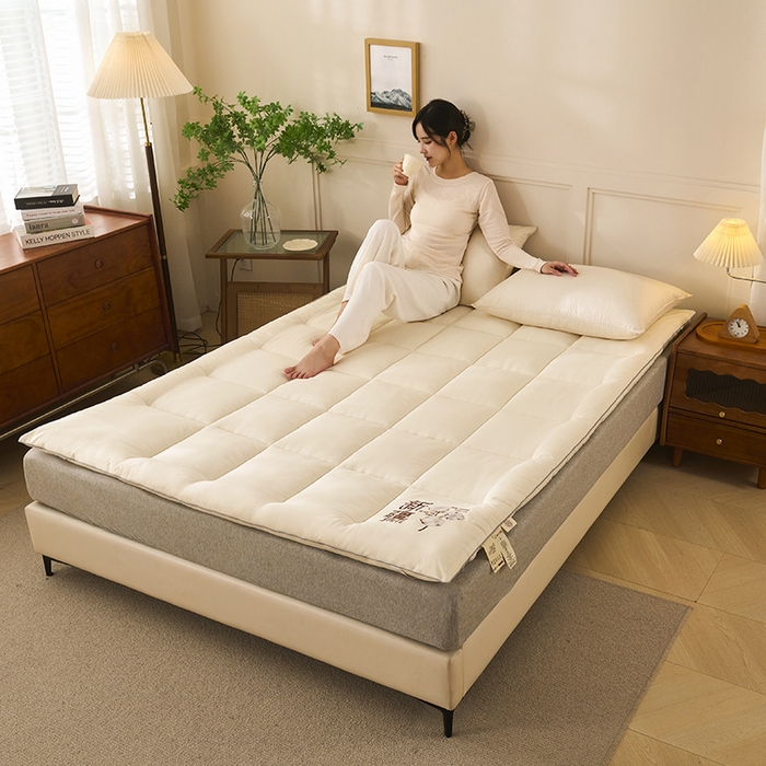 91家纺网 家纺一手货源 找家纺 样样红被业 2025新款A类全棉新疆棉花床垫50%1.5米尺寸 白色