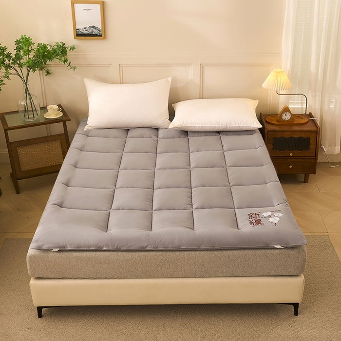 91家纺网 家纺一手货源 找家纺 样样红被业 2025新款A类全棉新疆棉花床垫50%1.5米尺寸 灰色