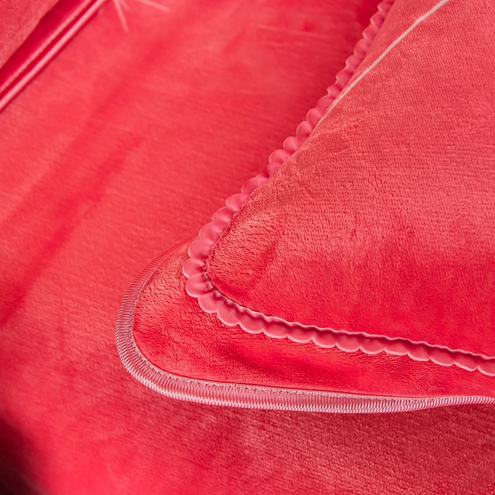 91家纺网 家纺一手货源 找家纺 绒品壹家 2025新款电商直播爆款高克重7斤牛奶绒金貂绒印花床裙款三件套四件套 爱心love