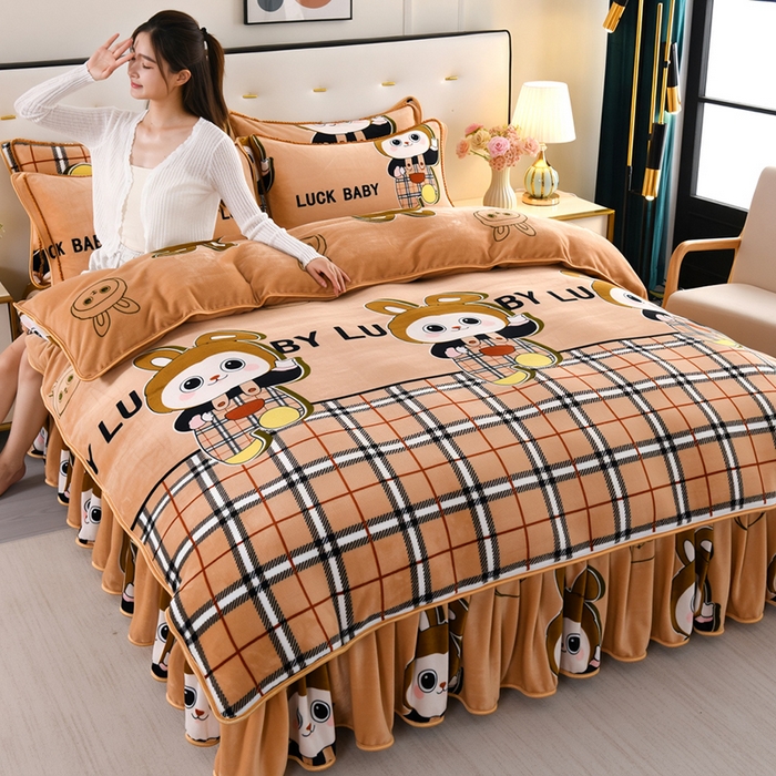 91家纺网 家纺一手货源 找家纺 绒品壹家 2025新款电商直播爆款高克重7斤牛奶绒金貂绒印花床裙款三件套四件套 宝莉格