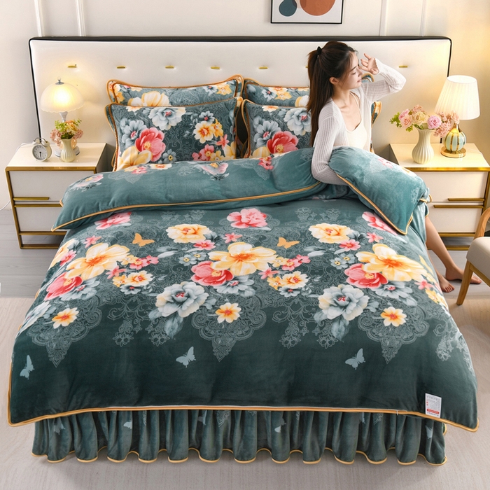 91家纺网 家纺一手货源 找家纺 绒品壹家 2025新款电商直播爆款高克重7斤牛奶绒金貂绒印花床裙款三件套四件套 繁花似锦