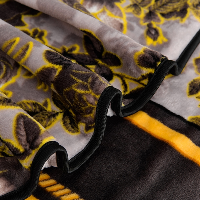 91家纺网 家纺一手货源 找家纺 绒品壹家 2025新款电商直播爆款高克重7斤牛奶绒金貂绒印花床裙款三件套四件套 国色天香