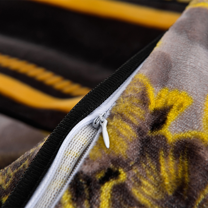 91家纺网 家纺一手货源 找家纺 绒品壹家 2025新款电商直播爆款高克重7斤牛奶绒金貂绒印花床裙款三件套四件套 国色天香