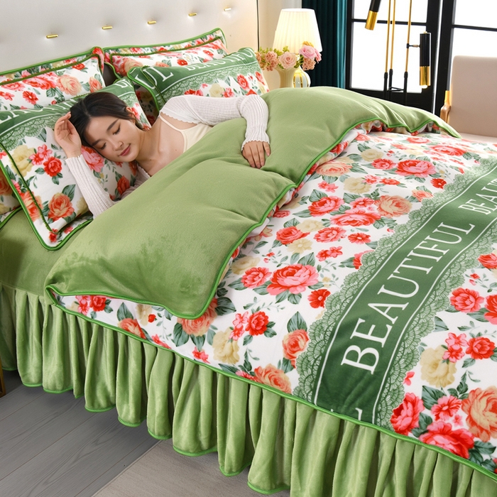 91家纺网 家纺一手货源 找家纺 绒品壹家 2025新款电商直播爆款高克重7斤牛奶绒金貂绒印花床裙款三件套四件套 花的海洋