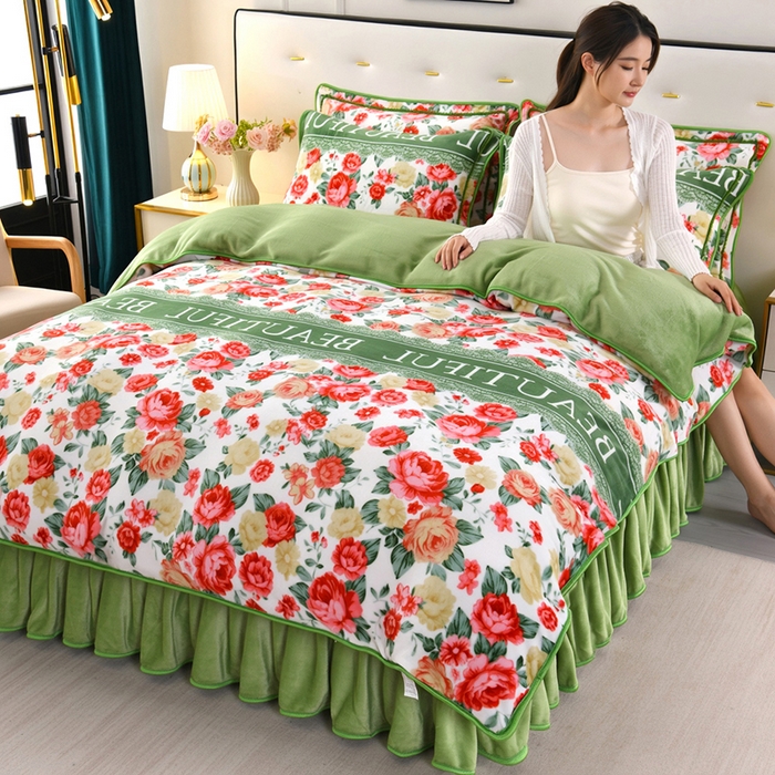 91家纺网 家纺一手货源 找家纺 绒品壹家 2025新款电商直播爆款高克重7斤牛奶绒金貂绒印花床裙款三件套四件套 花的海洋