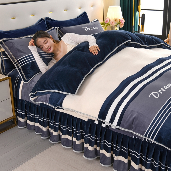 91家纺网 家纺一手货源 找家纺 绒品壹家 2025新款电商直播爆款高克重7斤牛奶绒金貂绒印花床裙款三件套四件套 简约生活