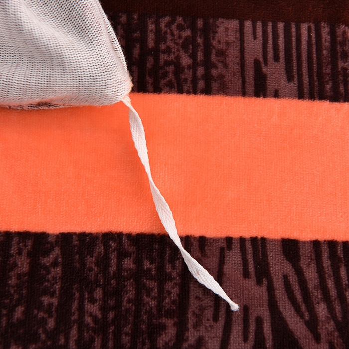 91家纺网 家纺一手货源 找家纺 绒品壹家 2025新款电商直播爆款高克重7斤牛奶绒金貂绒印花床裙款三件套四件套 欧曼情调