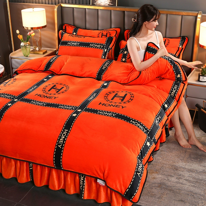 绒品壹家 2025新款电商直播爆款高克重7斤牛奶绒金貂绒印花床裙款三件套四件套 轻奢艾玛