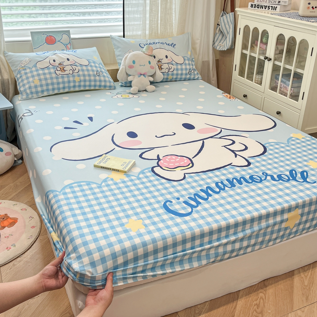 91家纺网 家纺一手货源 找家纺 金爱家 2025新款三丽鸥全棉床笠 纯棉单品-奶芙玉桂狗