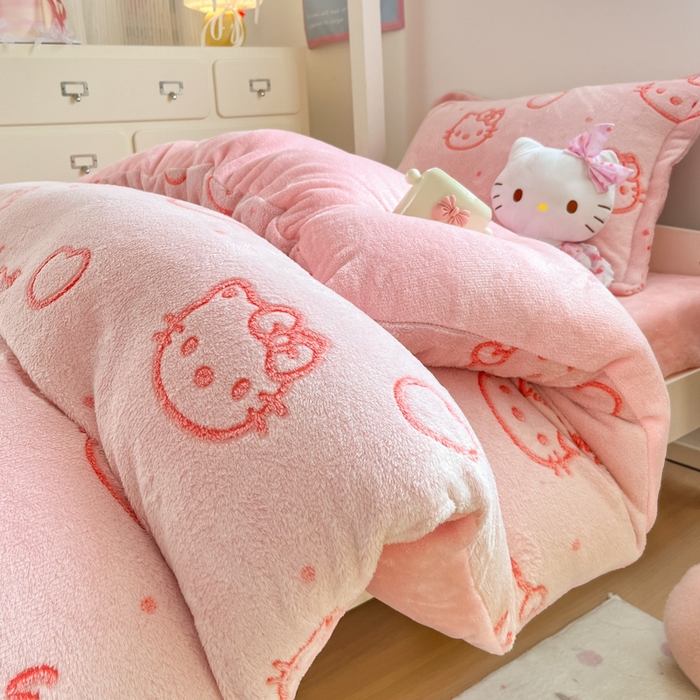 91家纺网 家纺一手货源 找家纺 川悦生活 2025新款立体雪花绒印花四件套学生床系列二场景一 爱心喵喵