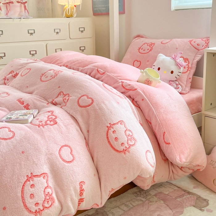 91家纺网 家纺一手货源 找家纺 川悦生活 2025新款立体雪花绒印花四件套学生床系列二场景一 爱心喵喵