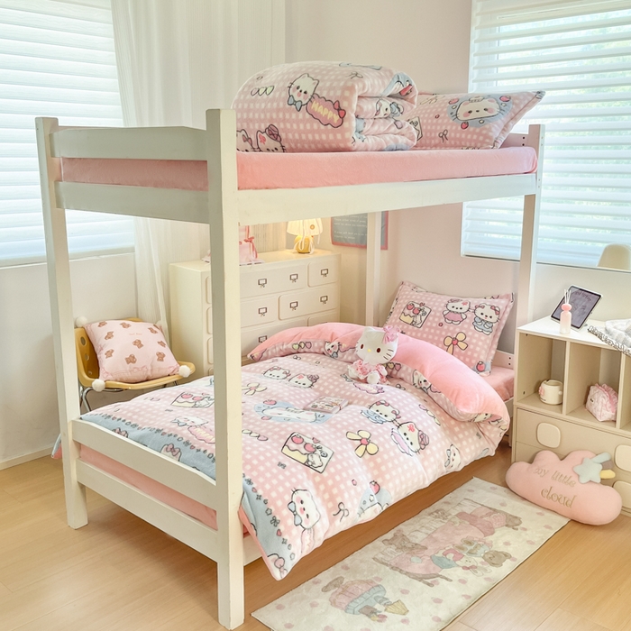 91家纺网 家纺一手货源 找家纺 川悦生活 2025新款立体雪花绒印花四件套学生床系列二场景一 开心小喵