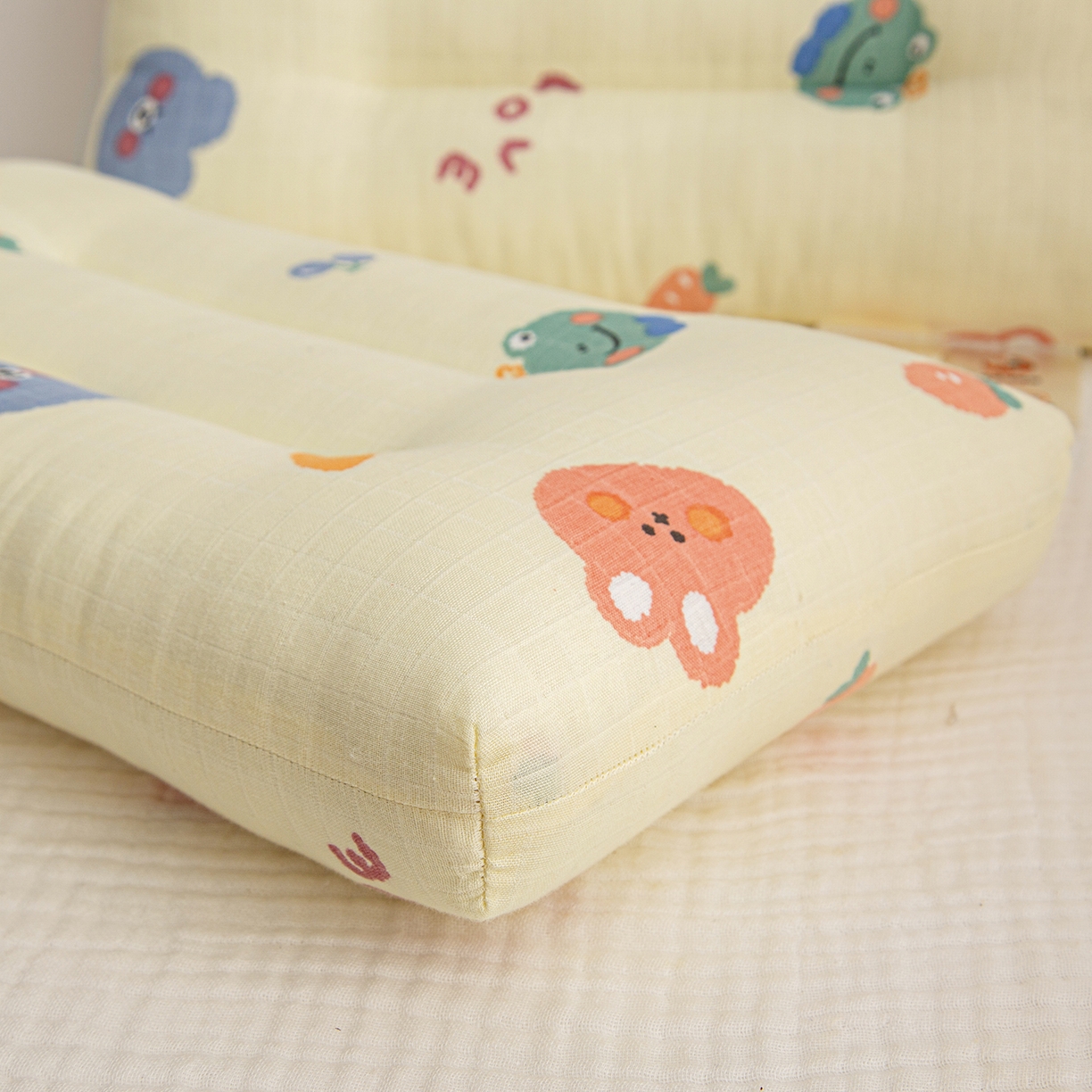 91家纺网 家纺一手货源 找家纺 织布人 2025新款枕芯A类全棉双层纱婴幼儿童枕头午睡枕学生宿舍专用枕芯 A类婴幼儿童枕-软绒宝贝