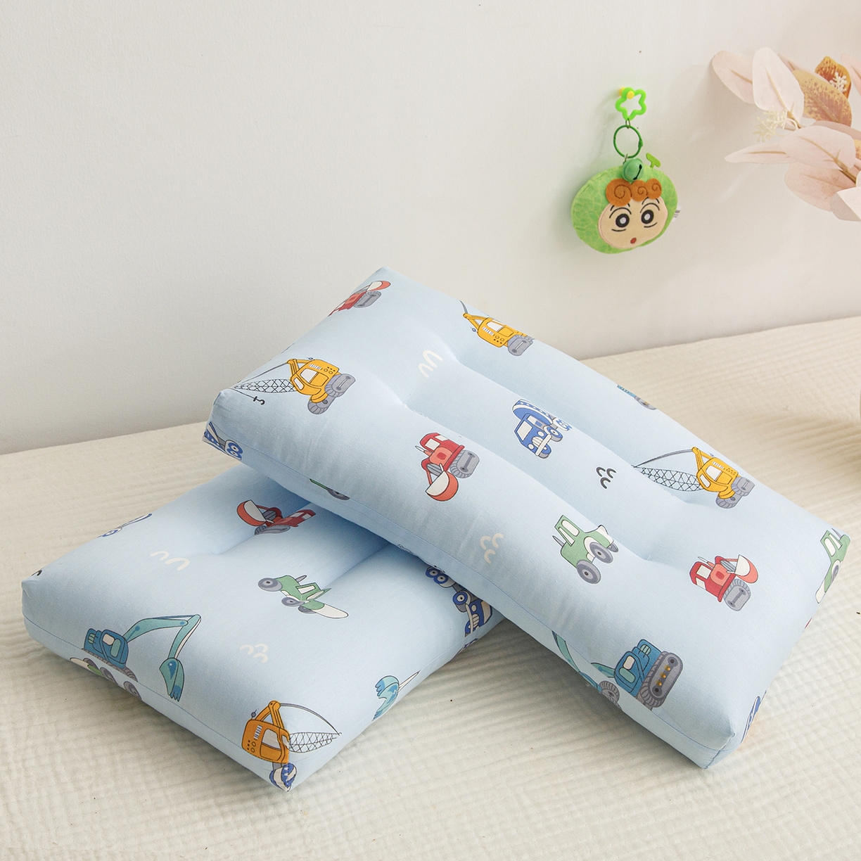 91家纺网 家纺一手货源 找家纺 织布人 2025新款枕芯A类全棉双层纱婴幼儿童枕头午睡枕学生宿舍专用枕芯 A类婴幼儿童枕-汽车动员