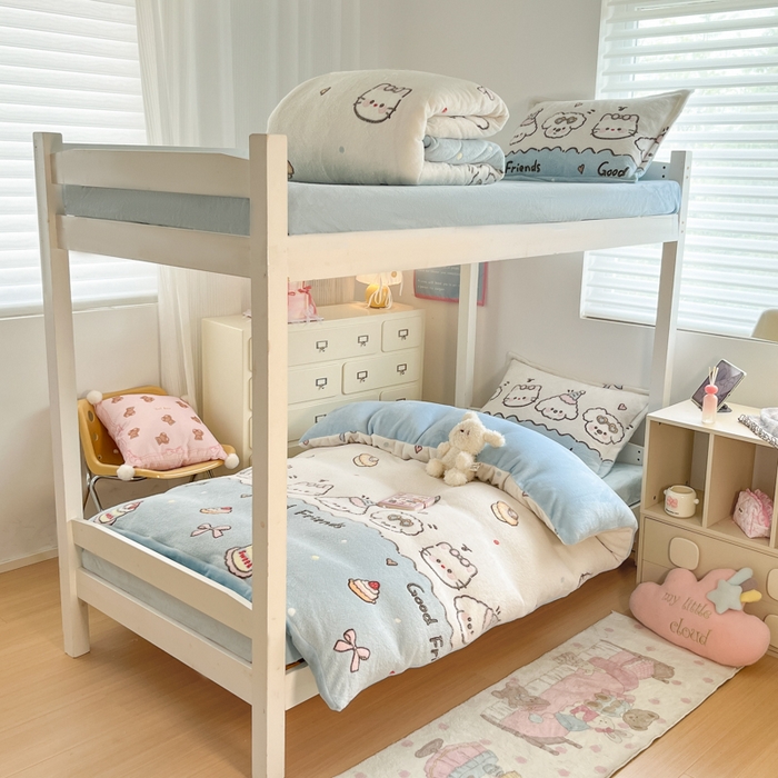 91家纺网 家纺一手货源 找家纺 川悦生活 2025新款立体雪花绒印花四件套学生床系列二场景一 快乐派对