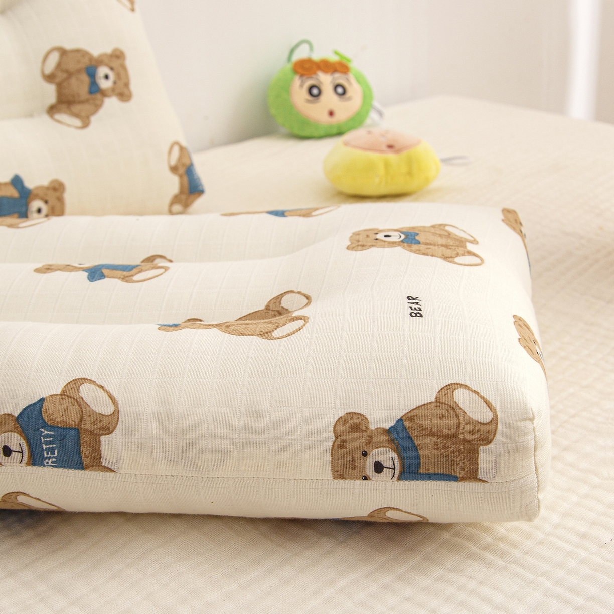 91家纺网 家纺一手货源 找家纺 织布人 2025新款枕芯A类全棉双层纱婴幼儿童枕头午睡枕学生宿舍专用枕芯 A类婴幼儿童枕-绅士熊