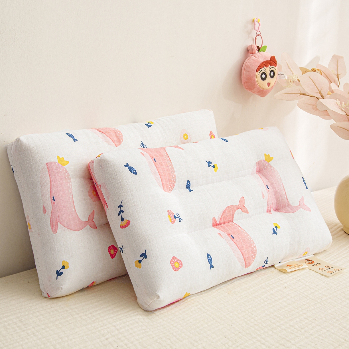 91家纺网 家纺一手货源 找家纺 织布人 2025新款枕芯A类全棉双层纱婴幼儿童枕头午睡枕学生宿舍专用枕芯 A类婴幼儿童枕-鲸鱼