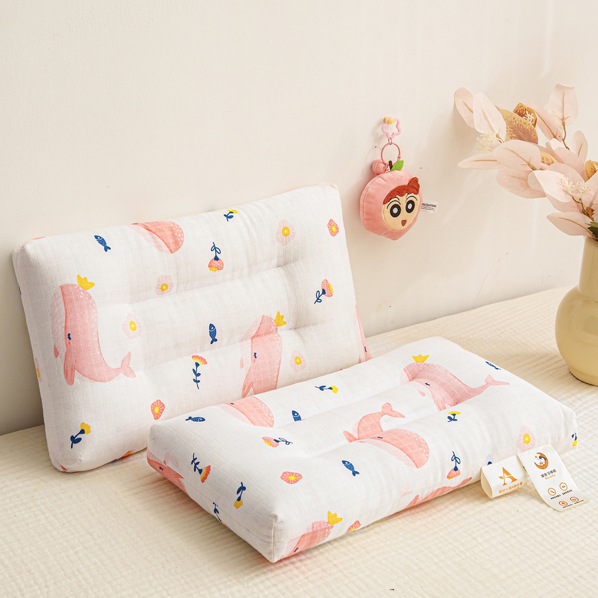 91家纺网 家纺一手货源 找家纺 织布人 2025新款枕芯A类全棉双层纱婴幼儿童枕头午睡枕学生宿舍专用枕芯 A类婴幼儿童枕-鲸鱼