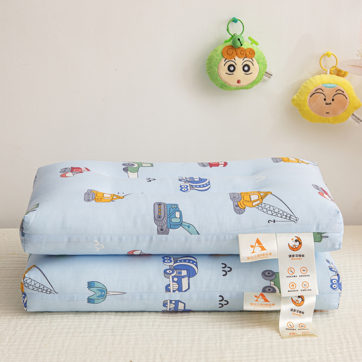 91家纺网 家纺一手货源 找家纺 织布人 2025新款枕芯A类全棉双层纱婴幼儿童枕头午睡枕学生宿舍专用枕芯 A类婴幼儿童枕-汽车动员