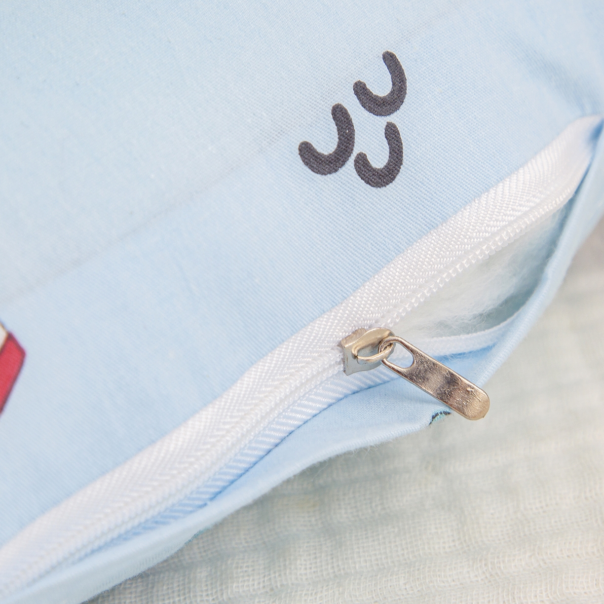 91家纺网 家纺一手货源 找家纺 织布人 2025新款枕芯A类全棉双层纱婴幼儿童枕头午睡枕学生宿舍专用枕芯 A类婴幼儿童枕-汽车动员