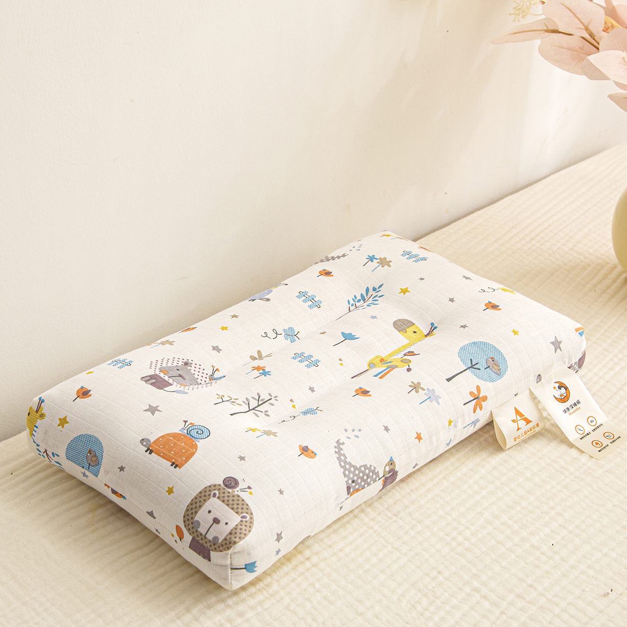 91家纺网 家纺一手货源 找家纺 织布人 2025新款枕芯A类全棉双层纱婴幼儿童枕头午睡枕学生宿舍专用枕芯 A类婴幼儿童枕-森林乐园