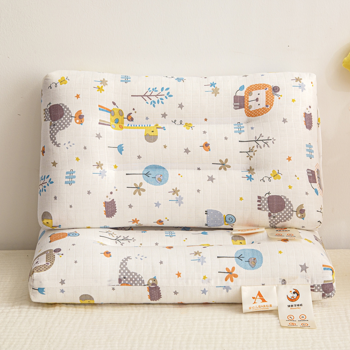 91家纺网 家纺一手货源 找家纺 织布人 2025新款枕芯A类全棉双层纱婴幼儿童枕头午睡枕学生宿舍专用枕芯 A类婴幼儿童枕-森林乐园