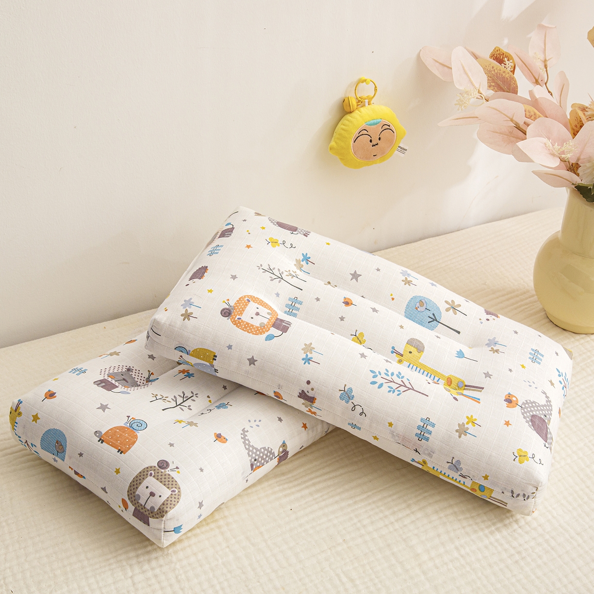 91家纺网 家纺一手货源 找家纺 织布人 2025新款枕芯A类全棉双层纱婴幼儿童枕头午睡枕学生宿舍专用枕芯 A类婴幼儿童枕-森林乐园