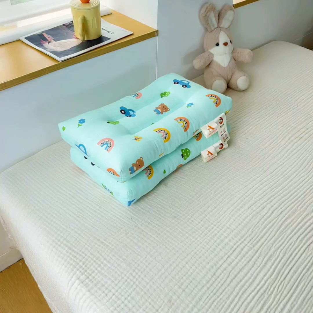 91家纺网 家纺一手货源 找家纺 织布人 2025新款枕芯A类全棉双层纱婴幼儿童枕头午睡枕学生宿舍专用枕芯 A类婴幼儿童枕-汽车小熊