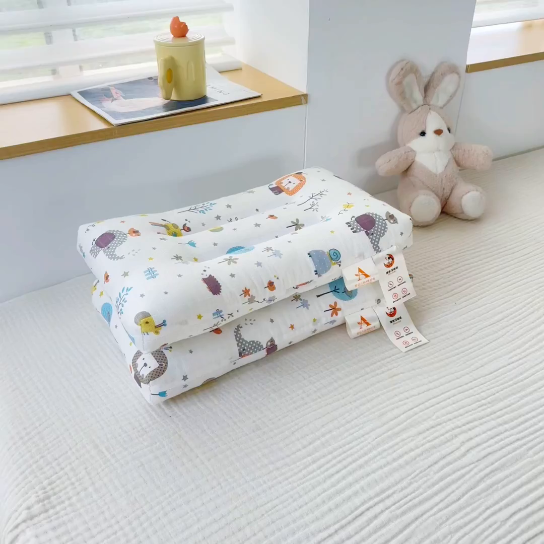 91家纺网 家纺一手货源 找家纺 织布人 2025新款枕芯A类全棉双层纱婴幼儿童枕头午睡枕学生宿舍专用枕芯 A类婴幼儿童枕-森林乐园