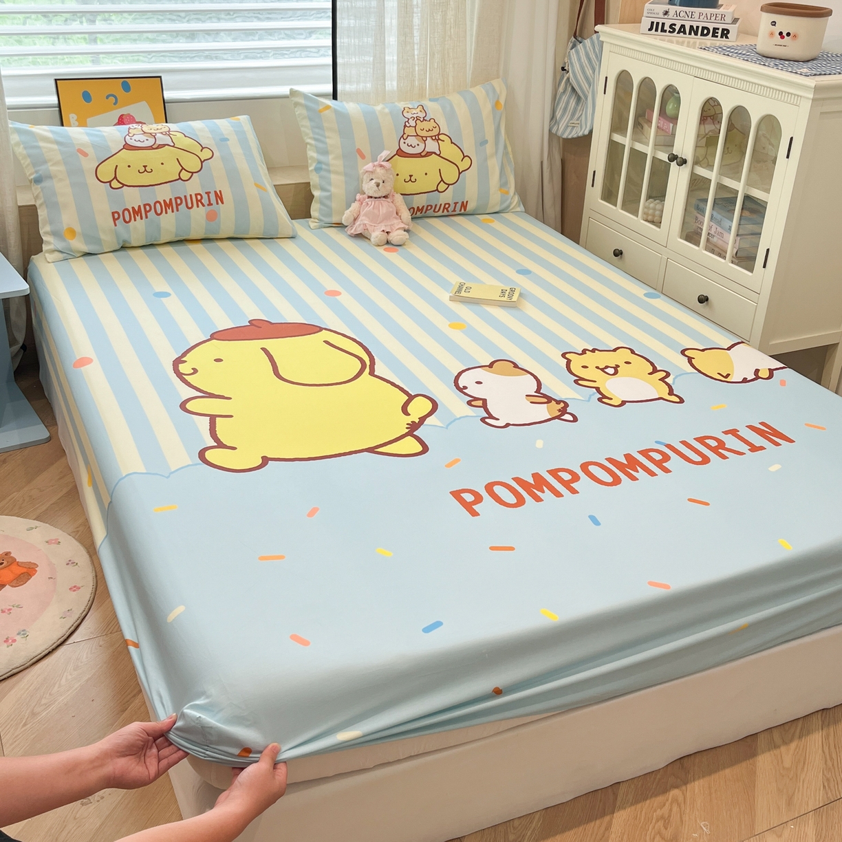 91家纺网 家纺一手货源 找家纺 金爱家 2025新款三丽鸥全棉床笠 单品纯棉-布丁狗伙伴