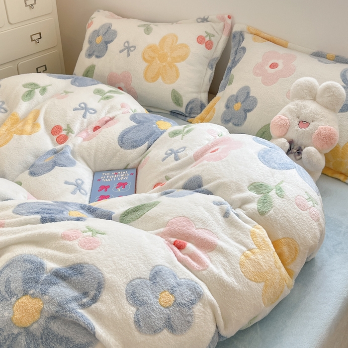 91家纺网 家纺一手货源 找家纺 川悦生活 2025新款立体雪花绒印花大床四件套系列二场景一 半暖花朵