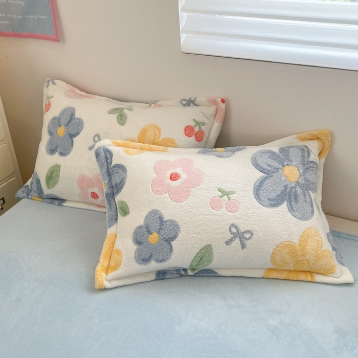 91家纺网 家纺一手货源 找家纺 川悦生活 2025新款立体雪花绒印花大床四件套系列二场景一 半暖花朵