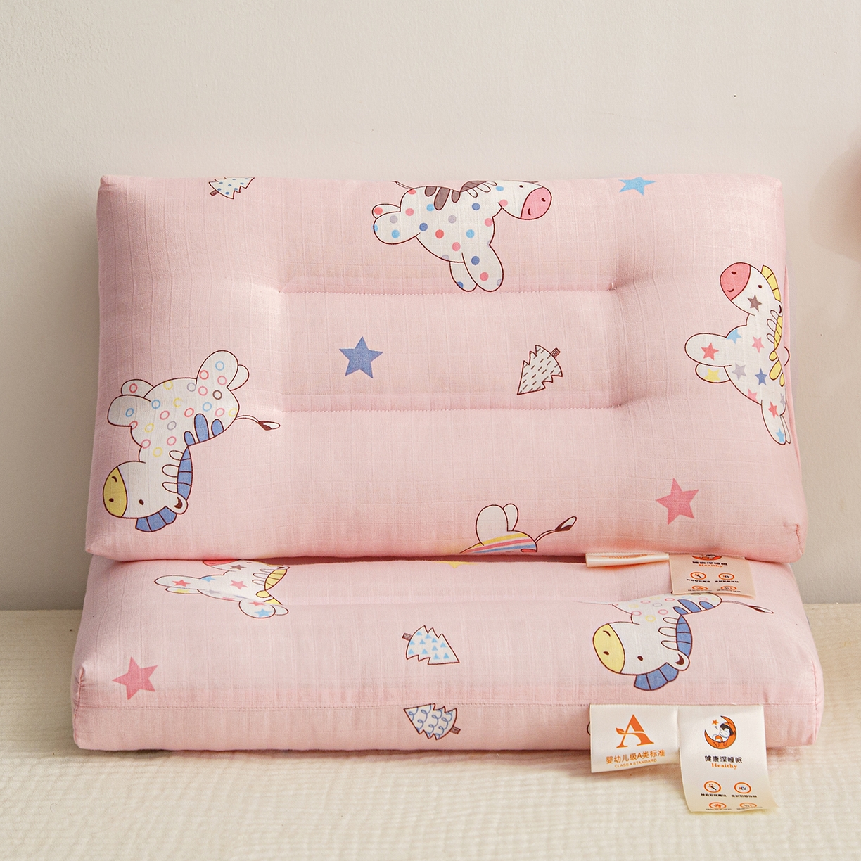 91家纺网 家纺一手货源 找家纺 织布人 2025新款枕芯A类全棉双层纱婴幼儿童枕头午睡枕学生宿舍专用枕芯 A类婴幼儿童枕-小马罗莉