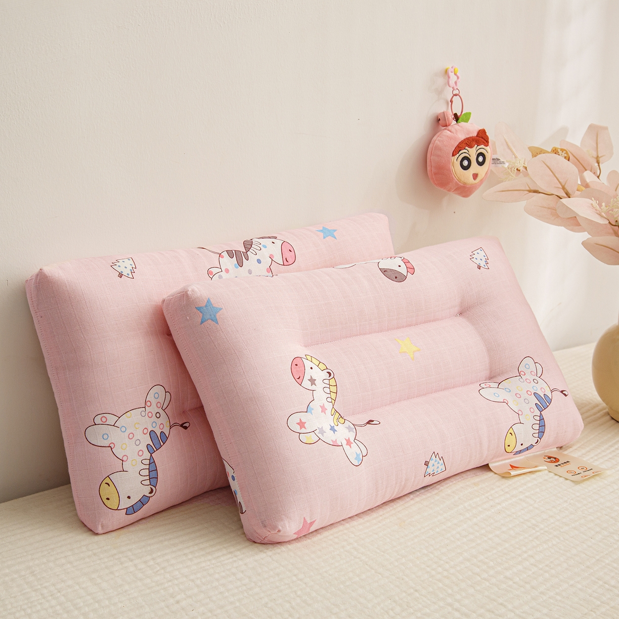 91家纺网 家纺一手货源 找家纺 织布人 2025新款枕芯A类全棉双层纱婴幼儿童枕头午睡枕学生宿舍专用枕芯 A类婴幼儿童枕-小马罗莉