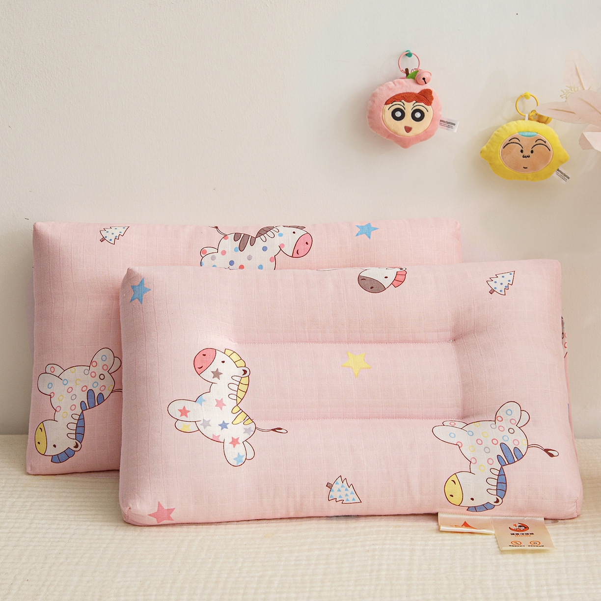 91家纺网 家纺一手货源 找家纺 织布人 2025新款枕芯A类全棉双层纱婴幼儿童枕头午睡枕学生宿舍专用枕芯 A类婴幼儿童枕-小马罗莉
