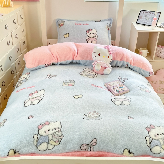 91家纺网 家纺一手货源 找家纺 川悦生活 2025新款立体雪花绒印花四件套学生床系列二场景一 奶蓝小汪粉