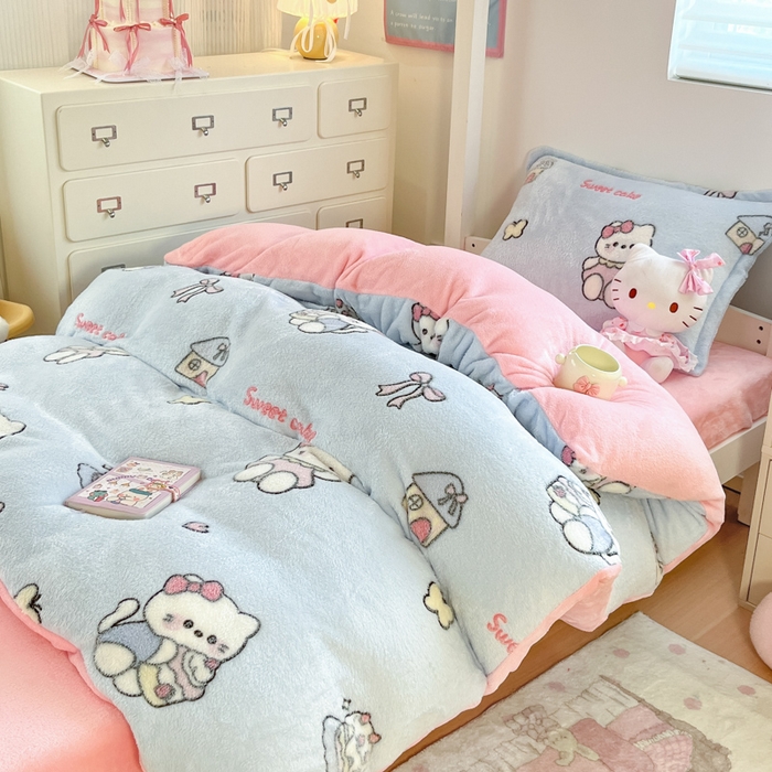 91家纺网 家纺一手货源 找家纺 川悦生活 2025新款立体雪花绒印花四件套学生床系列二场景一 奶蓝小汪粉