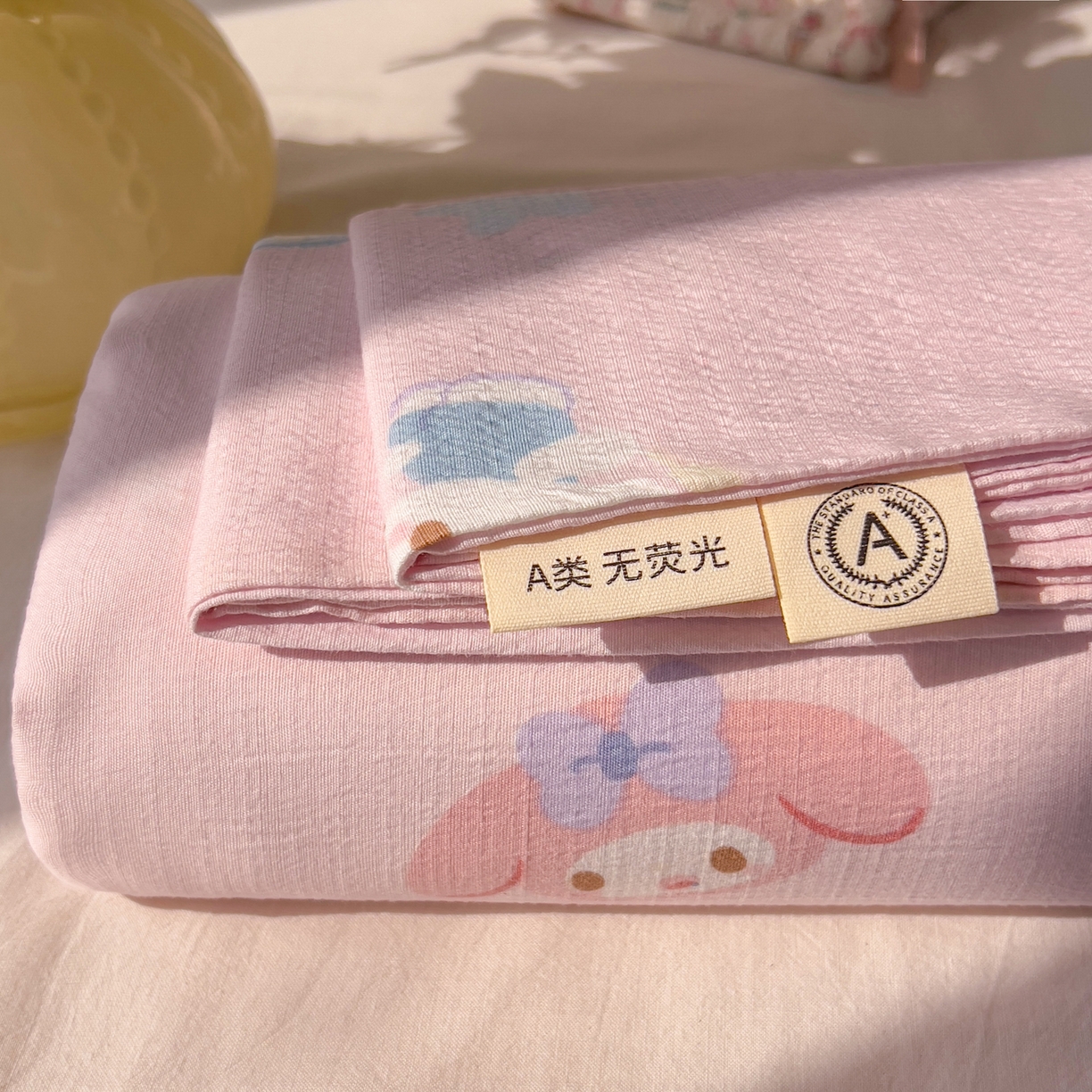 91家纺网 家纺一手货源 找家纺 韩巢家纺 2025新款双层纱儿童卡通风床单寝室单人学生宿舍单床单床单单件单品床单 萌物家族