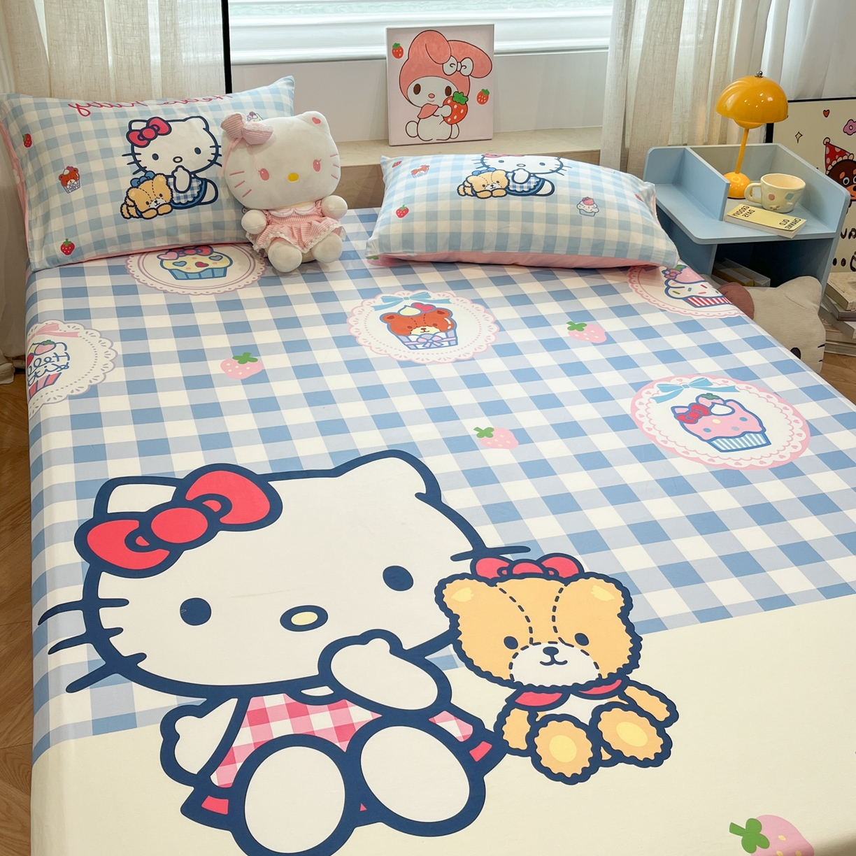 91家纺网 家纺一手货源 找家纺 金爱家 2025新款三丽鸥全棉床笠 单品纯棉-kt和熊