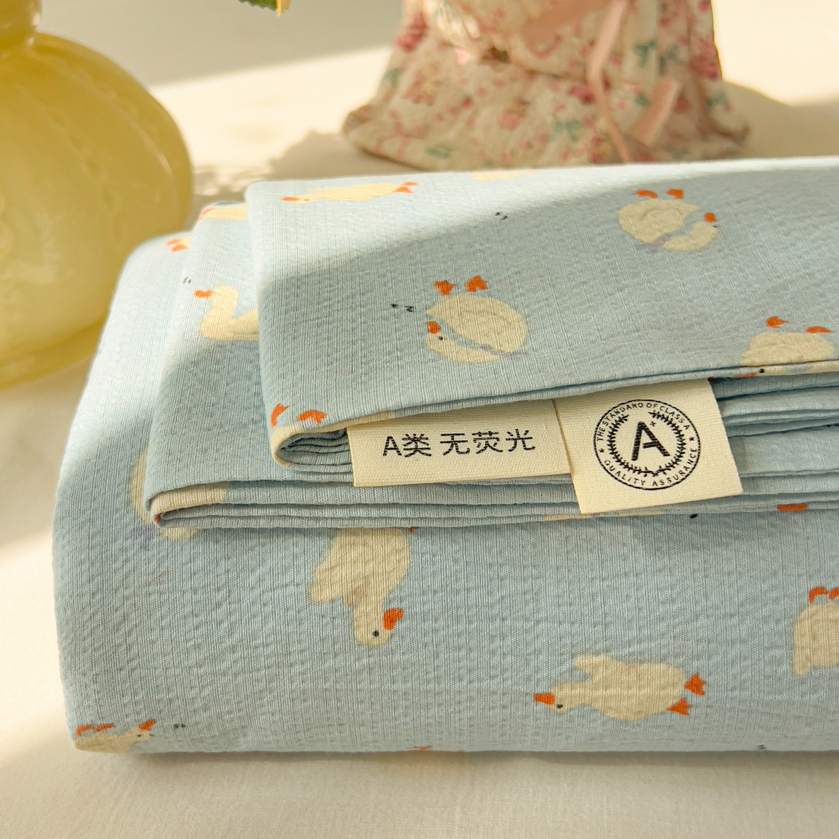 91家纺网 家纺一手货源 找家纺 韩巢家纺 2025新款双层纱儿童卡通风床单寝室单人学生宿舍单床单床单单件单品床单 向天歌大鹅