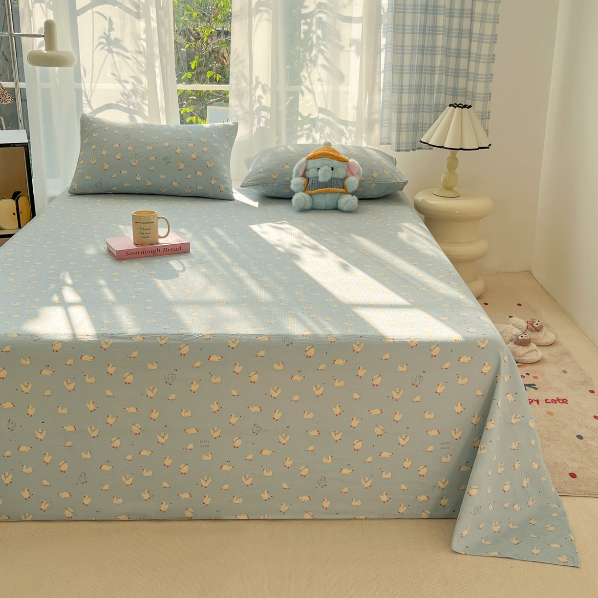 91家纺网 家纺一手货源 找家纺 韩巢家纺 2025新款双层纱儿童卡通风床单寝室单人学生宿舍单床单床单单件单品床单 向天歌大鹅