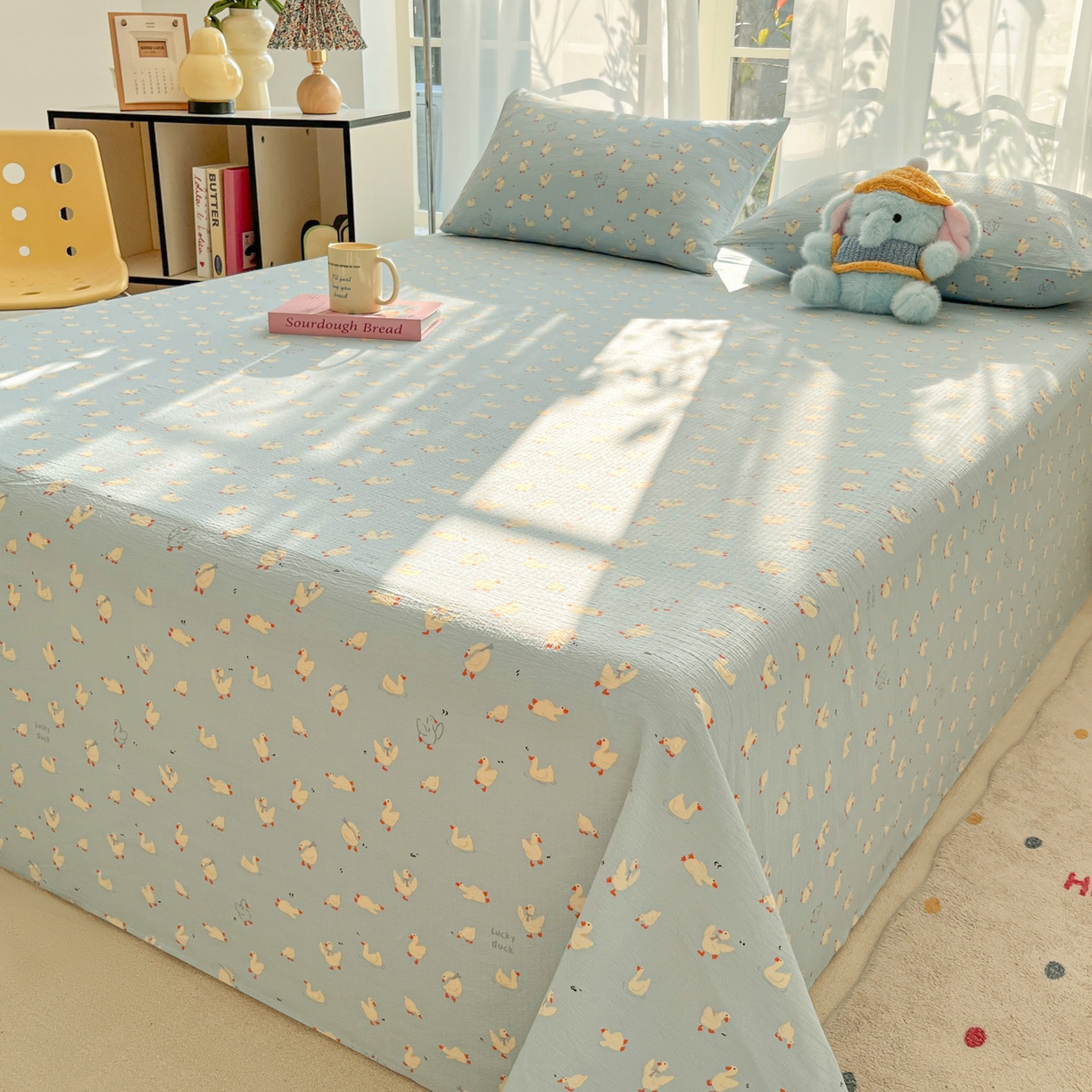 91家纺网 家纺一手货源 找家纺 韩巢家纺 2025新款双层纱儿童卡通风床单寝室单人学生宿舍单床单床单单件单品床单 向天歌大鹅