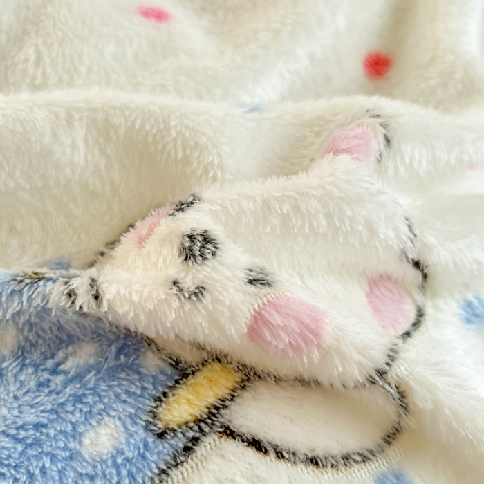 91家纺网 家纺一手货源 找家纺 川悦生活 2025新款立体雪花绒印花四件套学生床系列二场景一 派对西高地