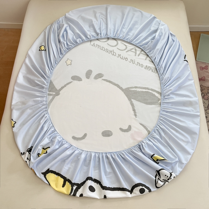 91家纺网 家纺一手货源 找家纺 金爱家 2025新款三丽鸥全棉床笠 棉单品-香蕉帕哈狗