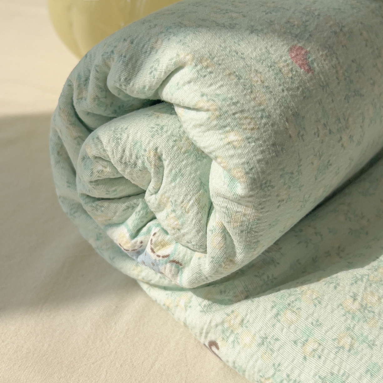 91家纺网 家纺一手货源 找家纺 韩巢家纺 2025新款双层纱儿童卡通风床单寝室单人学生宿舍单床单床单单件单品床单 少女象