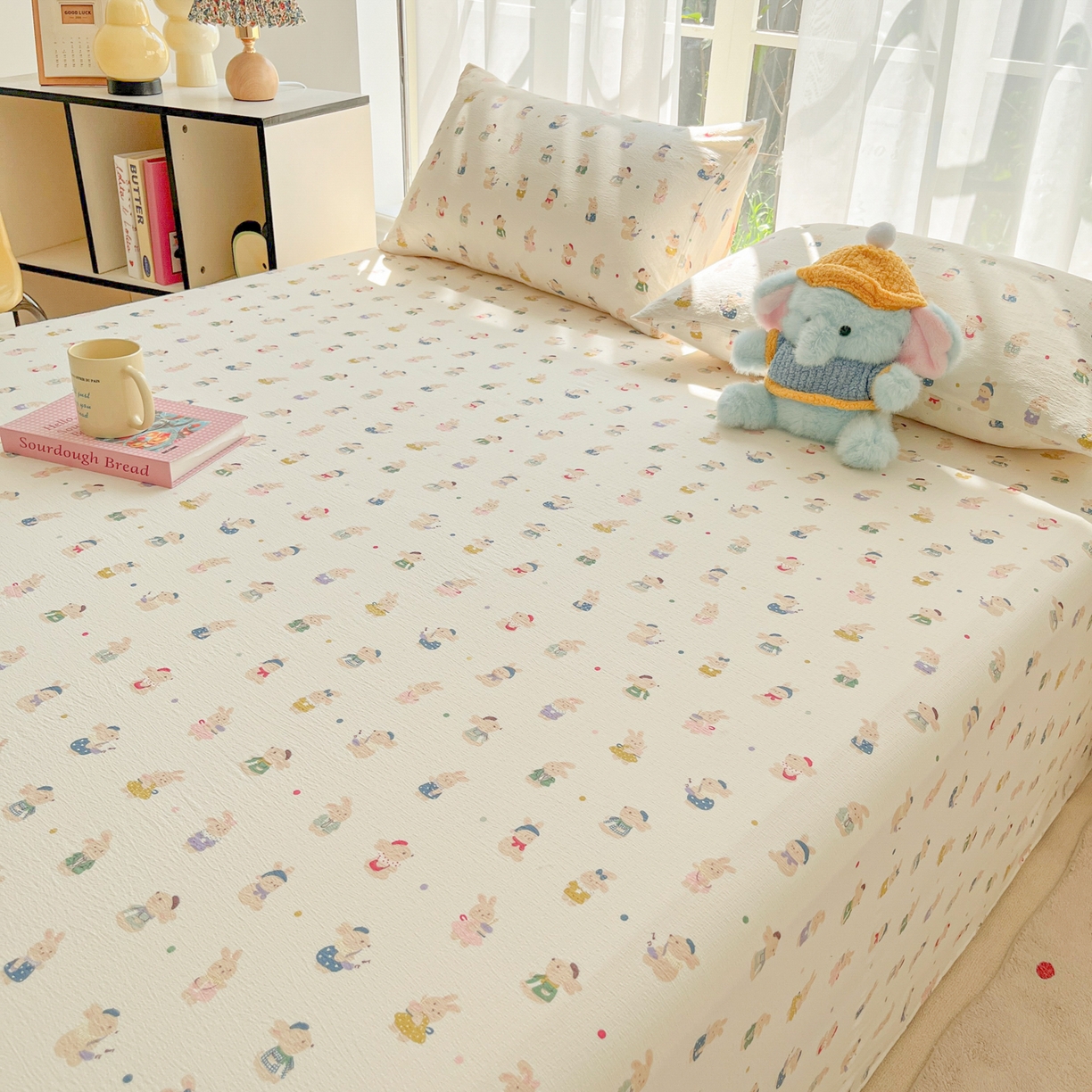 91家纺网 家纺一手货源 找家纺 韩巢家纺 2025新款双层纱儿童卡通风床单寝室单人学生宿舍单床单床单单件单品床单 兔子集合