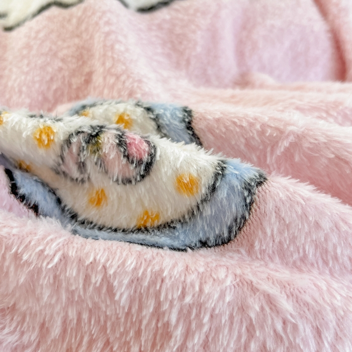 91家纺网 家纺一手货源 找家纺 川悦生活 2025新款立体雪花绒印花四件套学生床系列二场景一 甜梦小猫