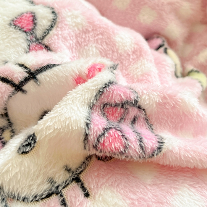 91家纺网 家纺一手货源 找家纺 川悦生活 2025新款立体雪花绒印花大床四件套系列二场景一 开心小喵