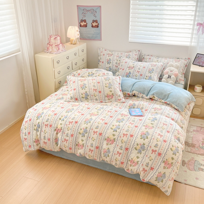 91家纺网 家纺一手货源 找家纺 川悦生活 2025新款立体雪花绒印花大床四件套系列二场景一 年华花念