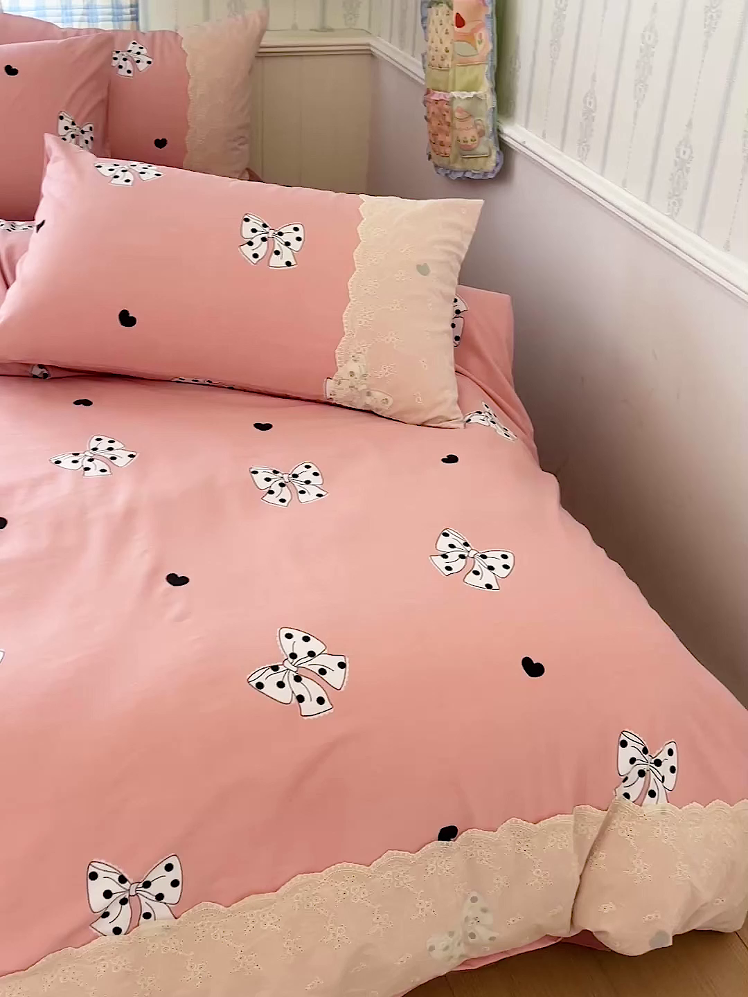 91家纺网 家纺一手货源 找家纺 港岛妹妹 2025新款韩式蕾丝花边软绵绵四件套 波点蝴蝶结